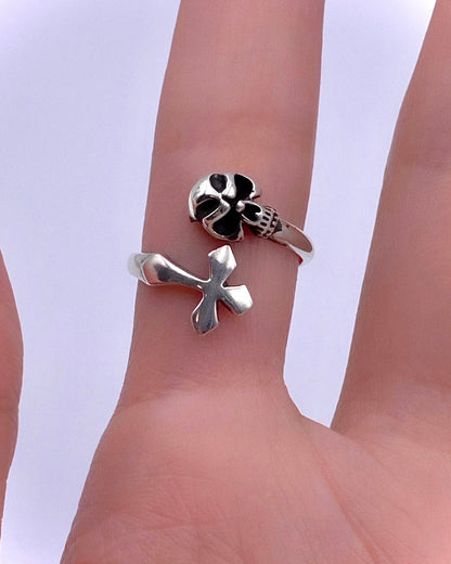 ETERNAL SKULL RING
