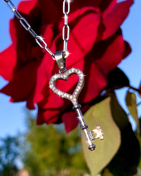 THE KEY TO MY HEART NECKLACE