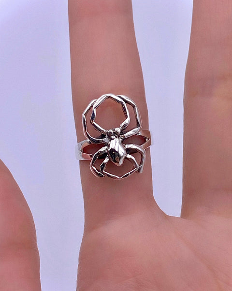 WICKED SPIDER RING