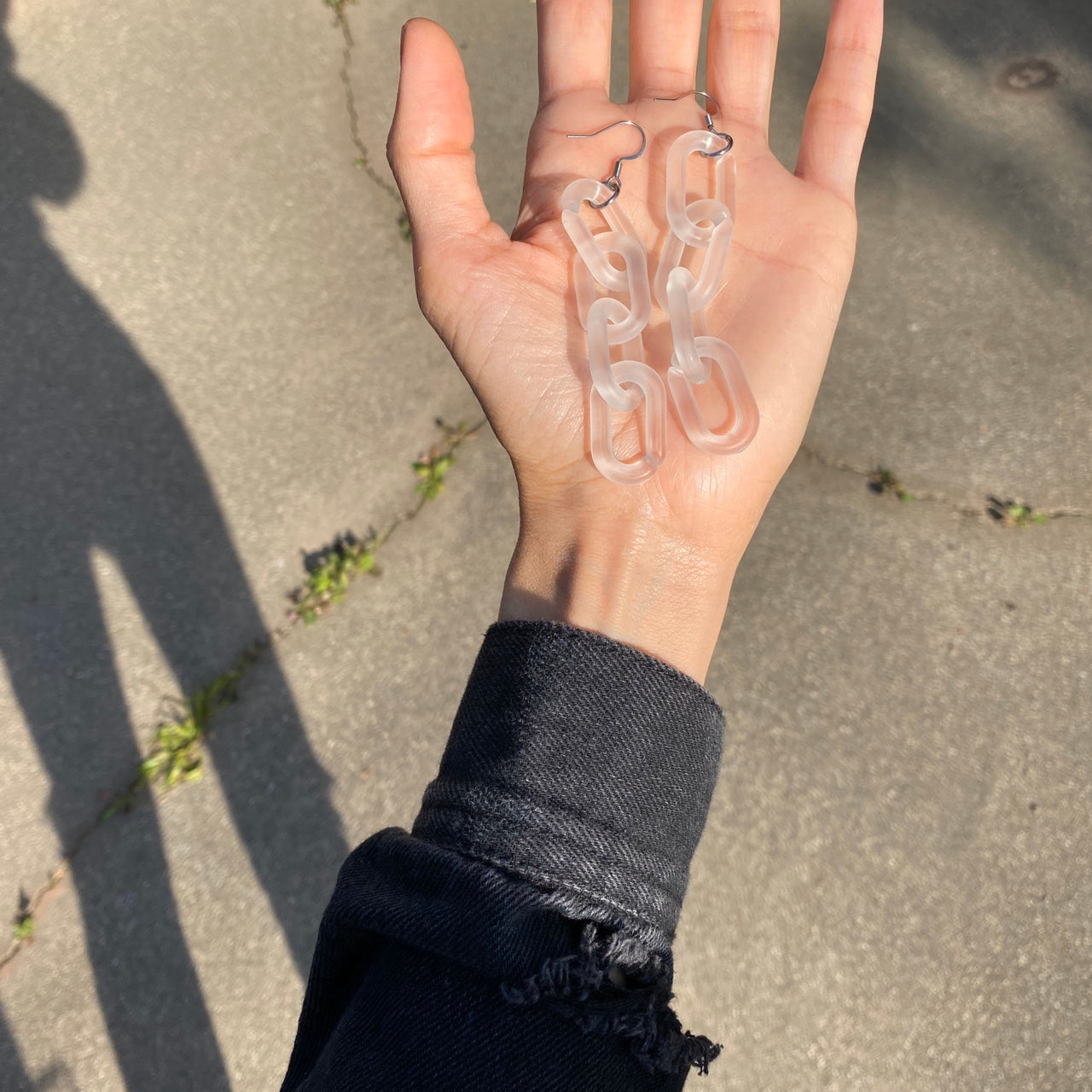 FROSTY CHAIN EARRINGS
