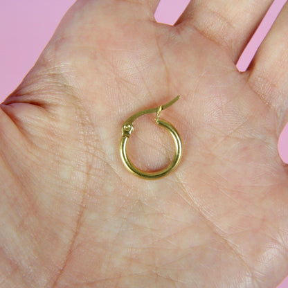 SIMPLE GOLD HOOPS