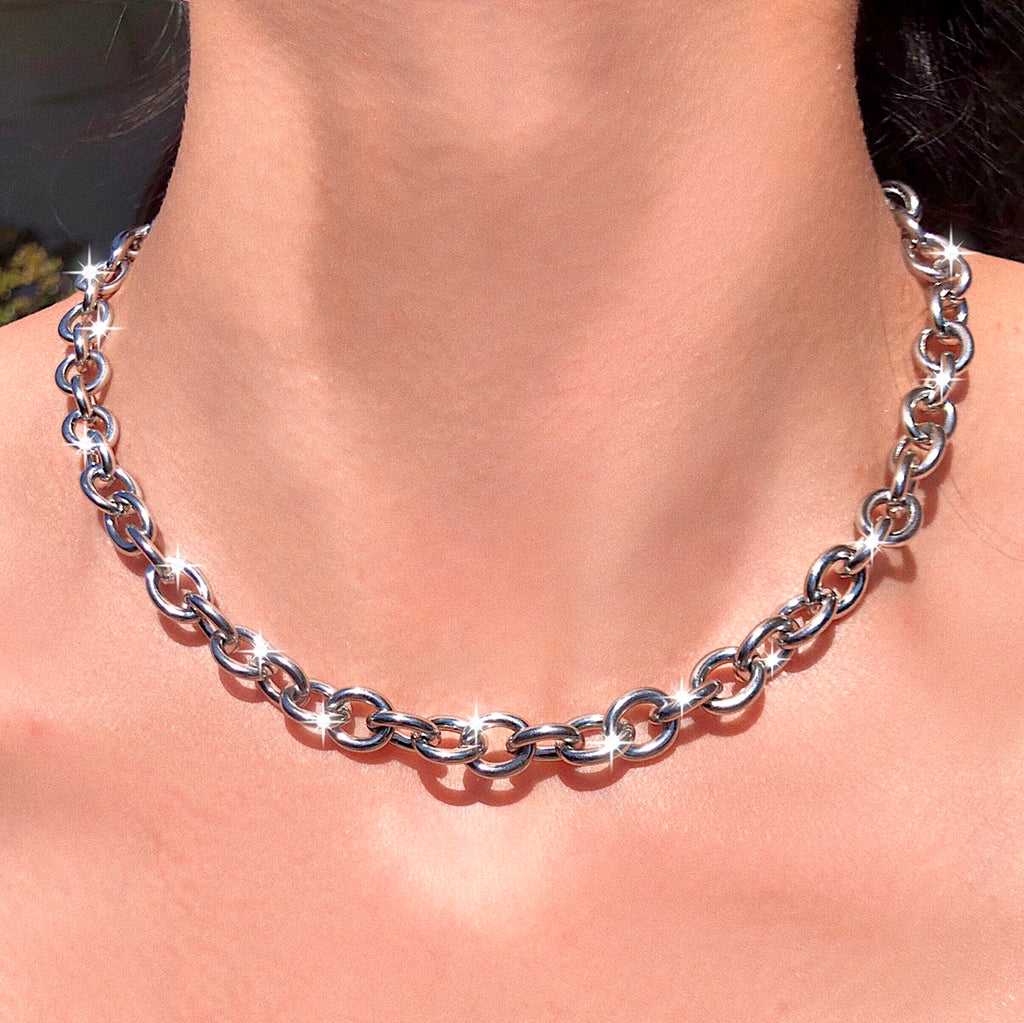 CHAIN LINK CHOKER NECKLACE