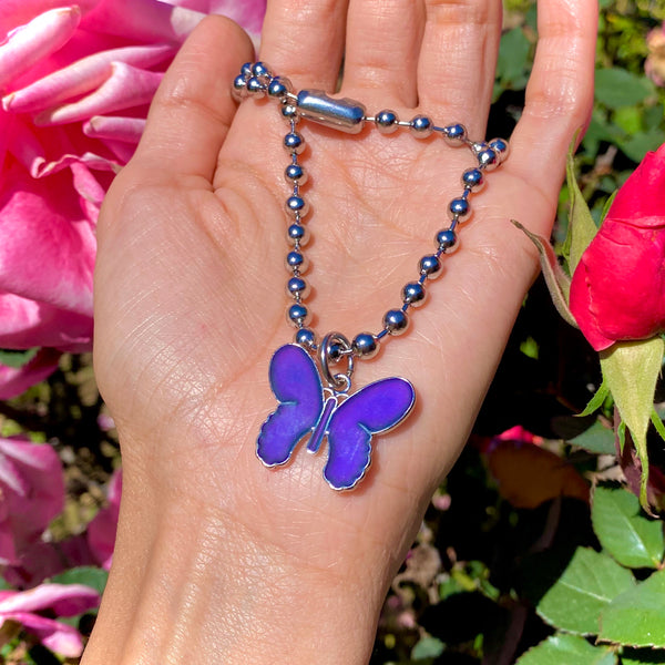 MOODY BUTTERFLY NECKLACE