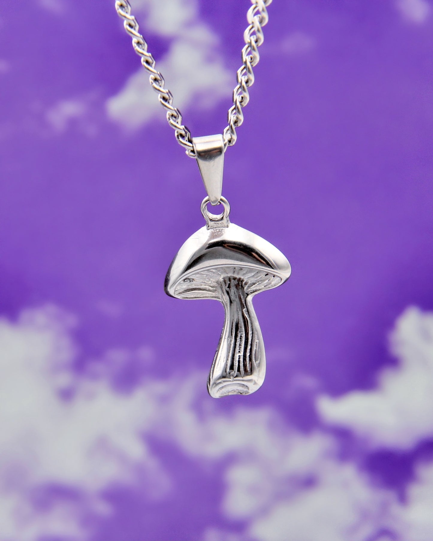 MAGIC MUSHROOM NECKLACE