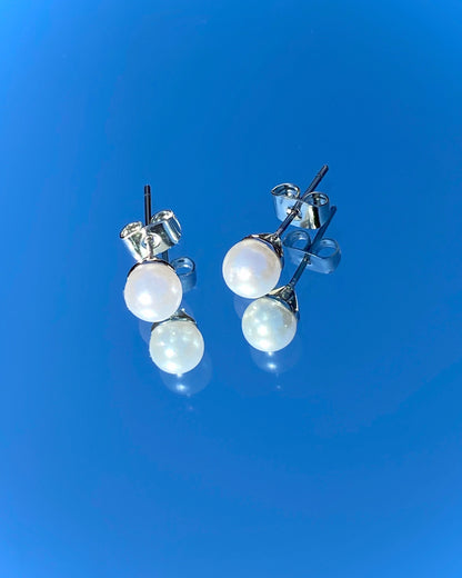 PEARL STUD EARRINGS