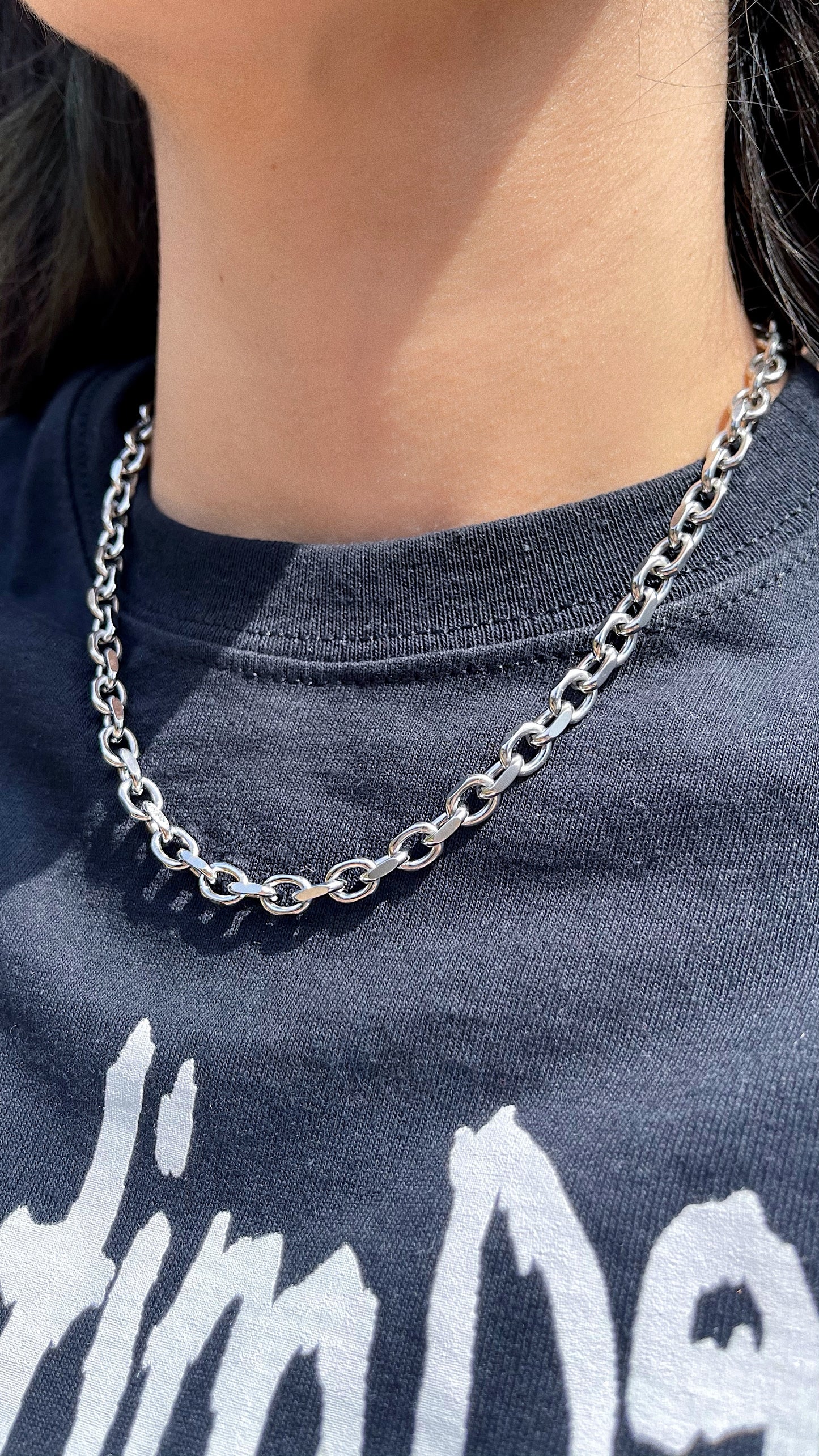 ANCHOR LINK CHAIN NECKLACE
