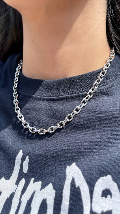ANCHOR LINK CHAIN NECKLACE