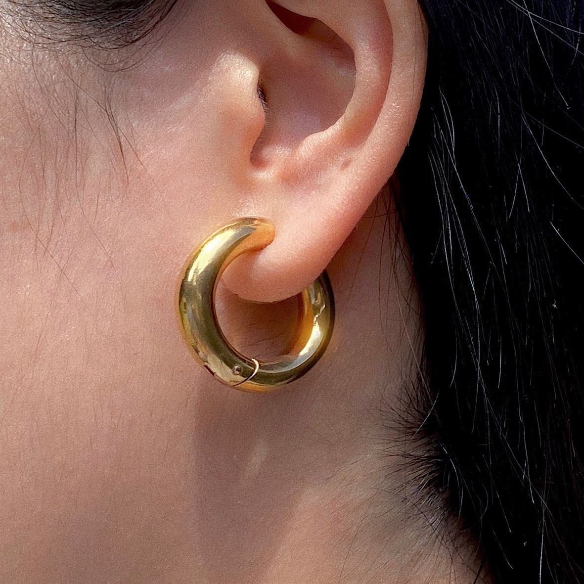 CHUNKY GOLD HOOPS