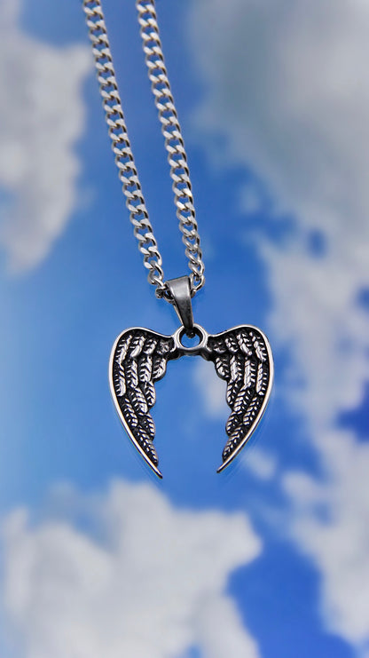 SINNER WINGS NECKLACE