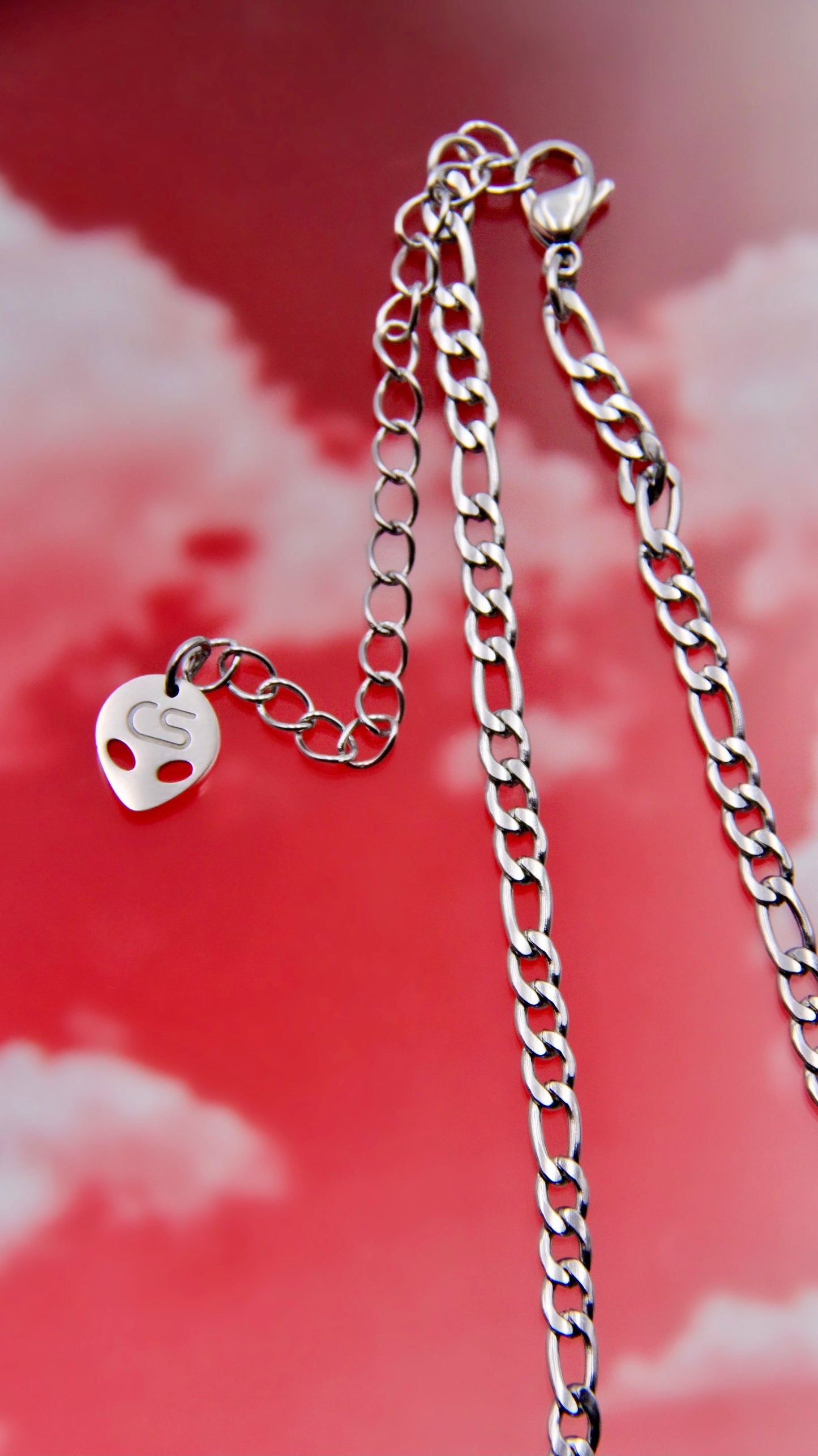 EMOTIONAL CHERRY NECKLACE