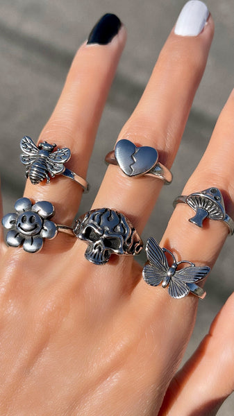 BEE RING