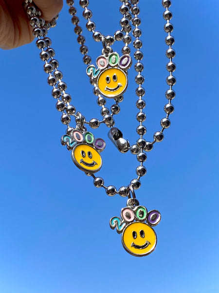 2000 SMILEY FACE NECKLACE
