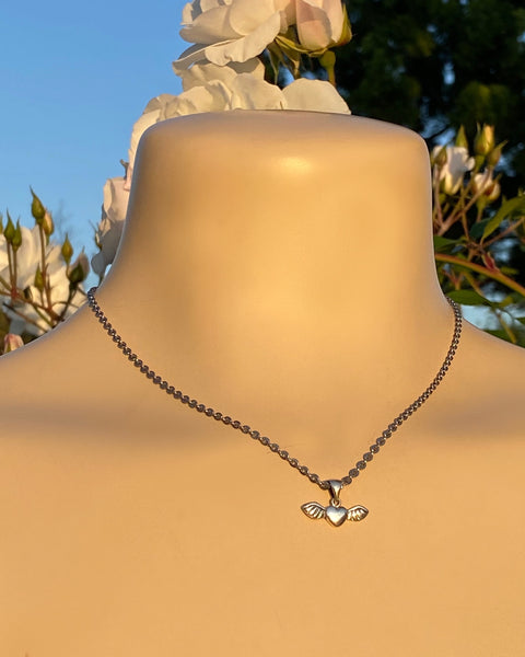THE FLY AWAY LOVE NECKLACE
