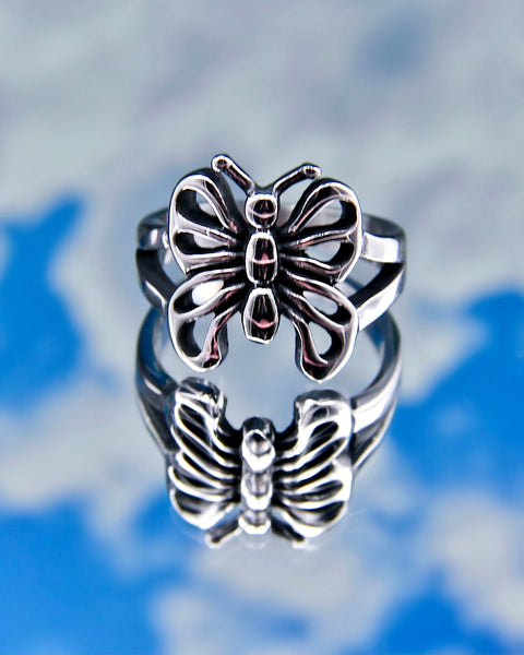 BUTTERFLY EFFECT RING