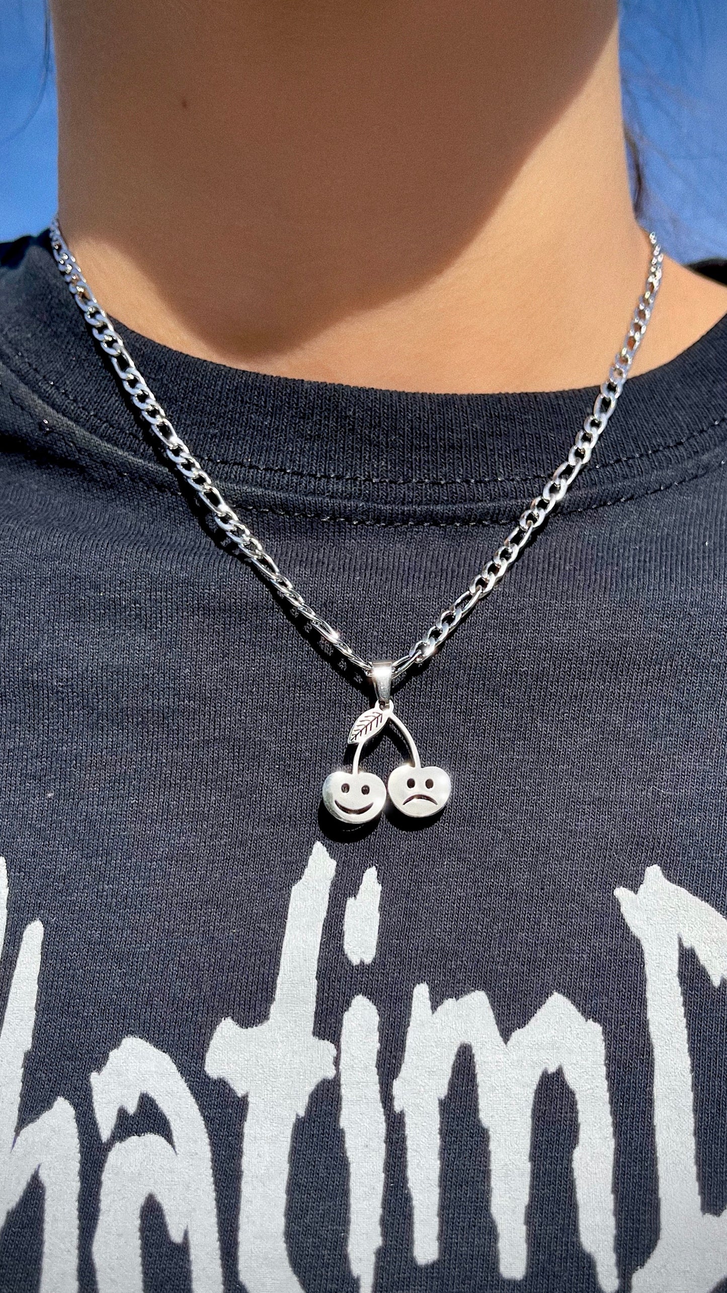 EMOTIONAL CHERRY NECKLACE