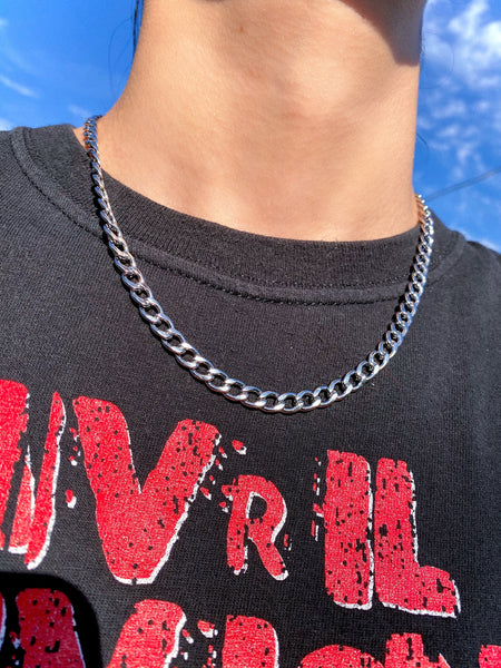 CURB NECKLACE