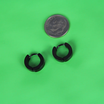 BLACK SKULL HOOPS