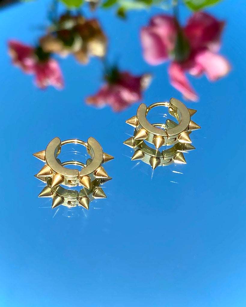 GOLD SPIKED OUT HOOP EARRINGS