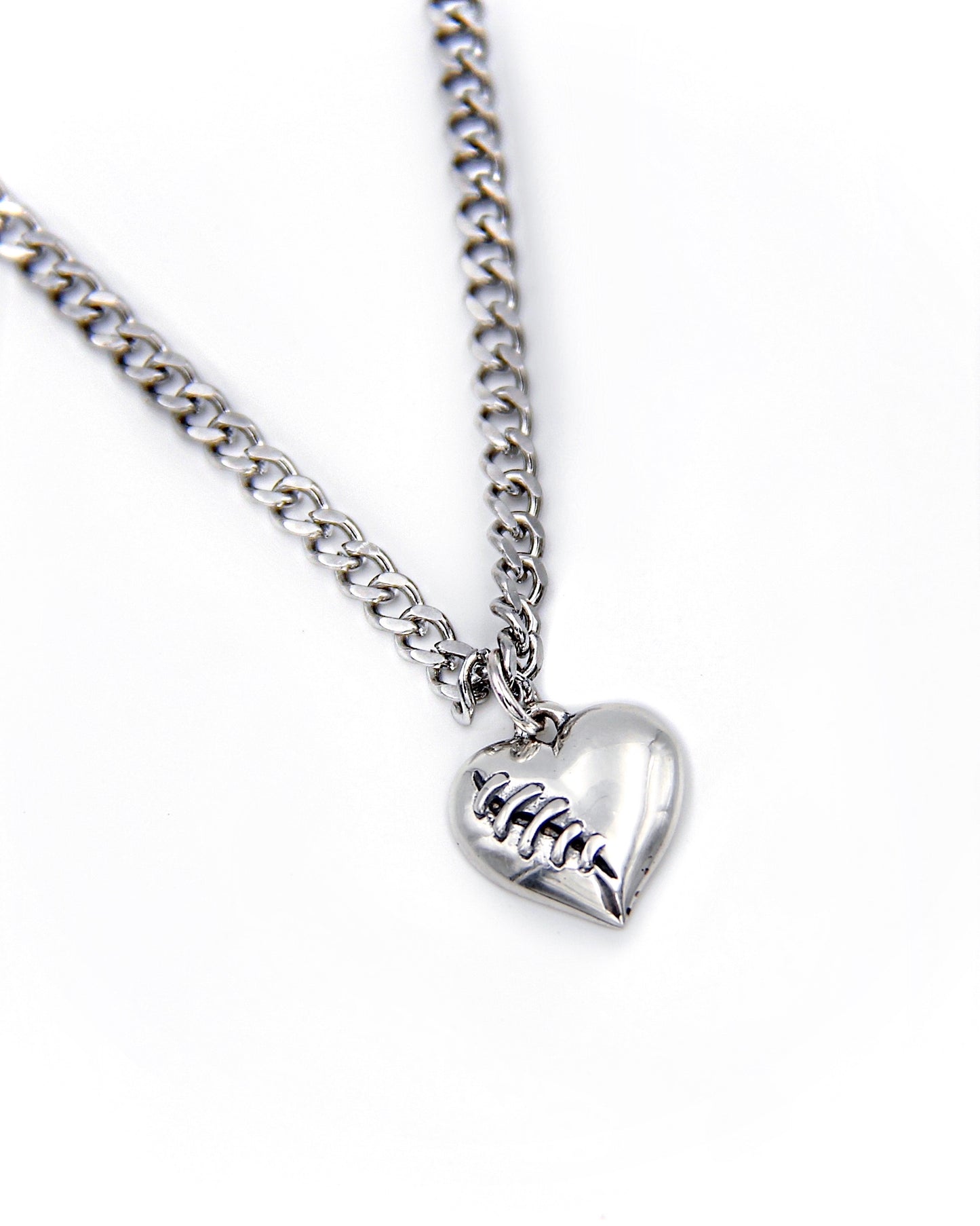 FRAGILE HEART NECKLACE