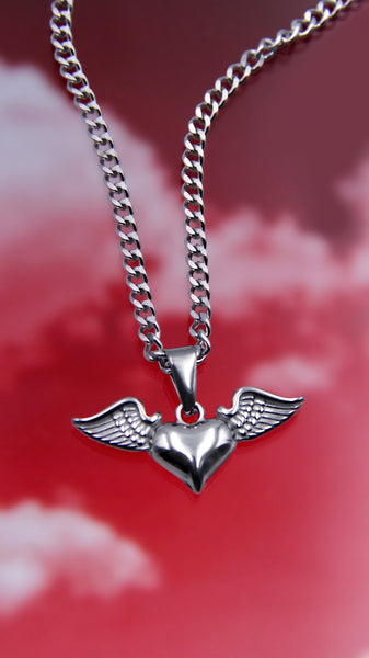 FLY AWAY LOVE NECKLACE