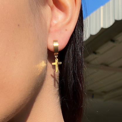 ESSENTIAL GOLD CROSS EARRINGS